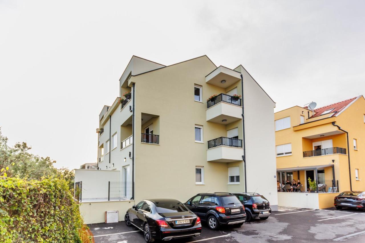 Apartmani Tanita Kaštela Exterior foto